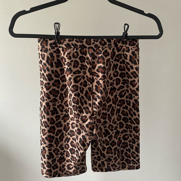 Cheetah print biker shorts - Picture 2 of 3